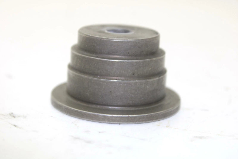 96 Polaris Classic OEM Chaincase Bottom Sprocket Spring Retainer 5130727 Q3626