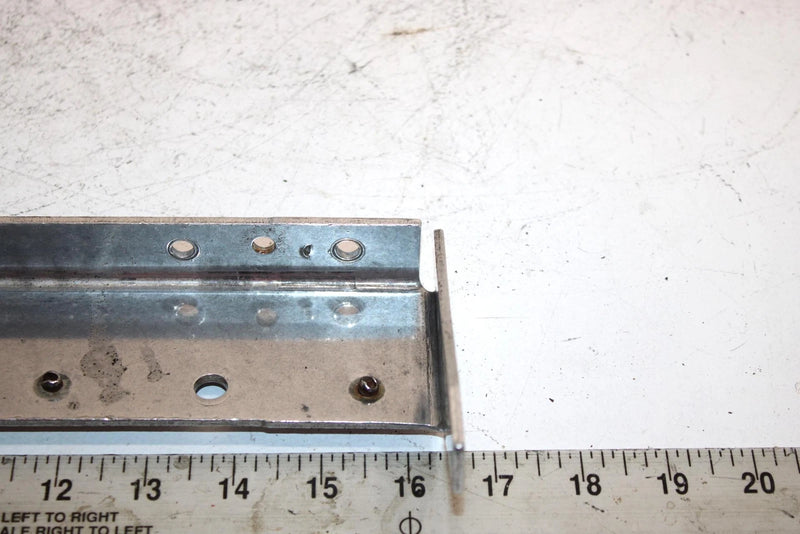 94 Polaris 440 L/c Oem Snowflap Mount 5220478 B667