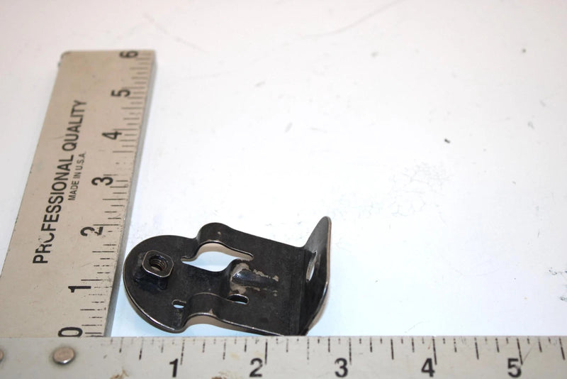 00 Kawasaki Prairie 300 Kvf300b2 Oem Shift Cover Bracket 11049-1738 AK0