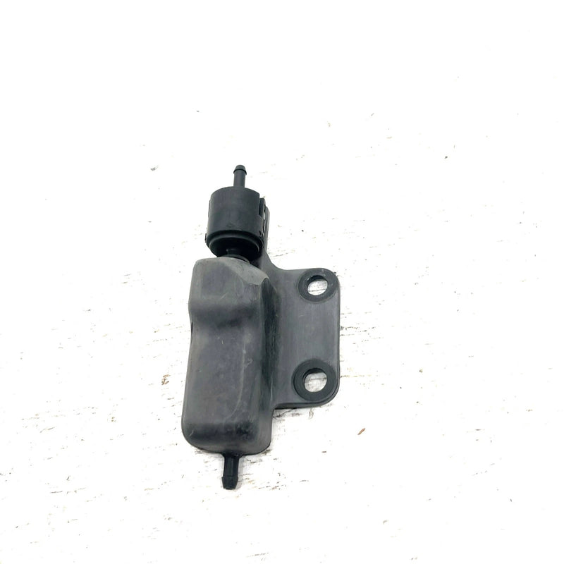 03 Kawasaki Prairie 650 KVF650A 4x4 OEM Fuel Tank Breather Box 14069-1069 AK37