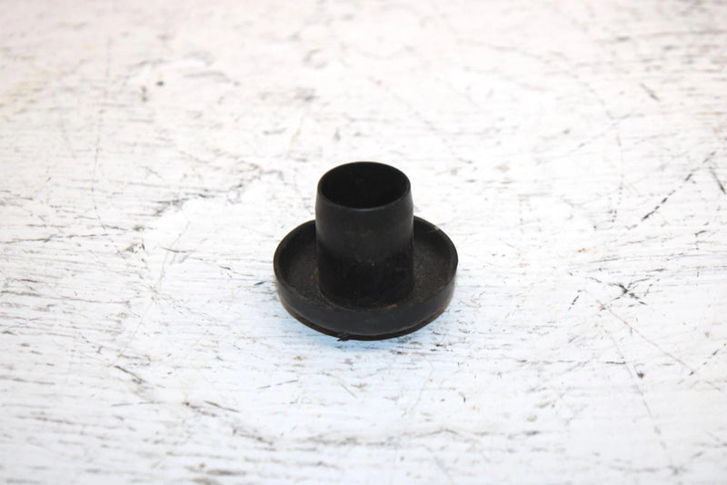 1996 Ski-doo Touring Sle 500 Oem Spindle Cap 572079100 SS12