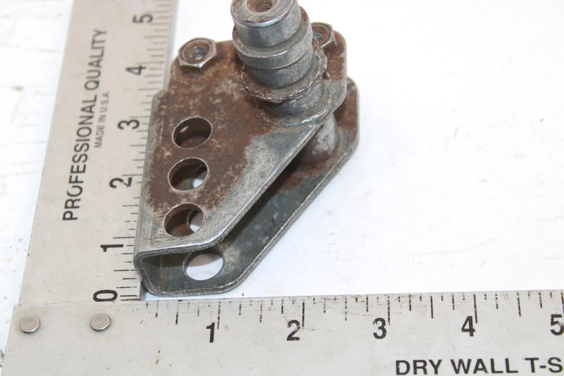 Yamaha Enticer 340 Deluxe Oem Right Side Skid Rail Bracket 8E3-47464-00-00 SY129