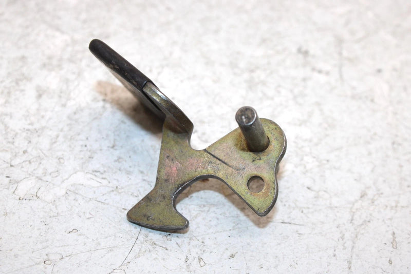 2005 Arctic Cat Atv 650 Oem Seat Latch Lever 1506-156 AA27