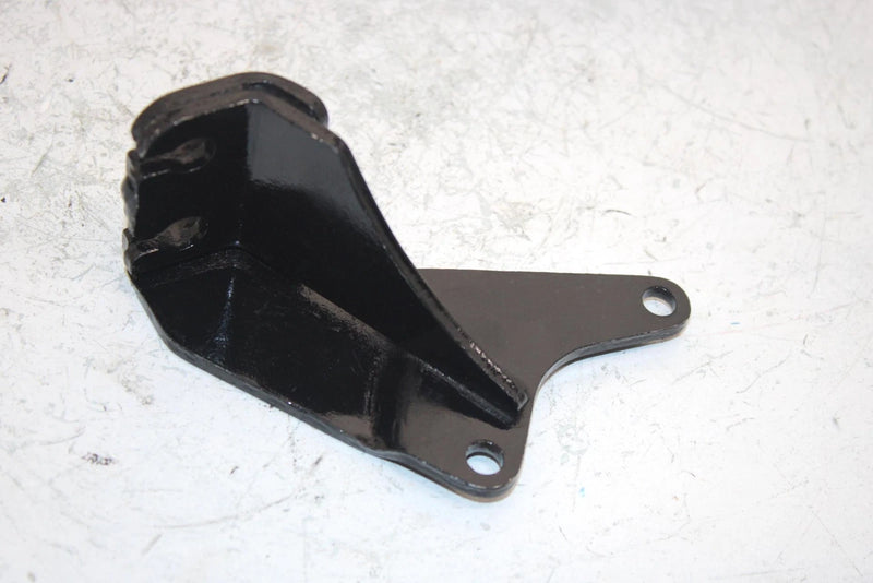86 Yamaha  Moto 4 Oem Rear Brake Cable Mount 59V-26381-00-00 AY39