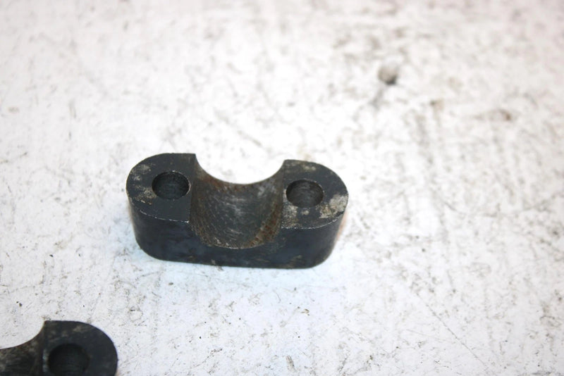 1992 Yamaha Waverunner Oem Lower Handlebar Clamp Pair EU0-23814-30-00 JY10