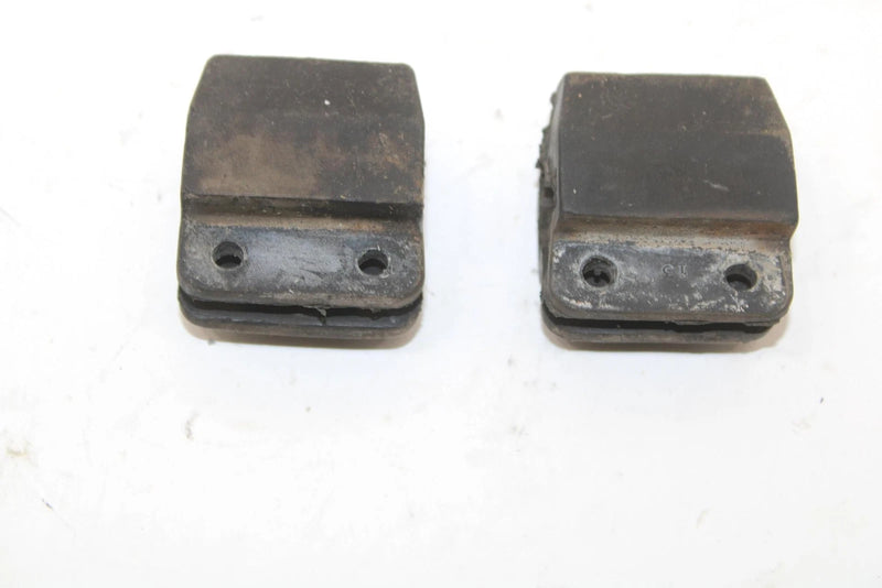Yamaha Oem Rear Skid Rail Bumper Pair 8V0-47456-00-00 Q1748