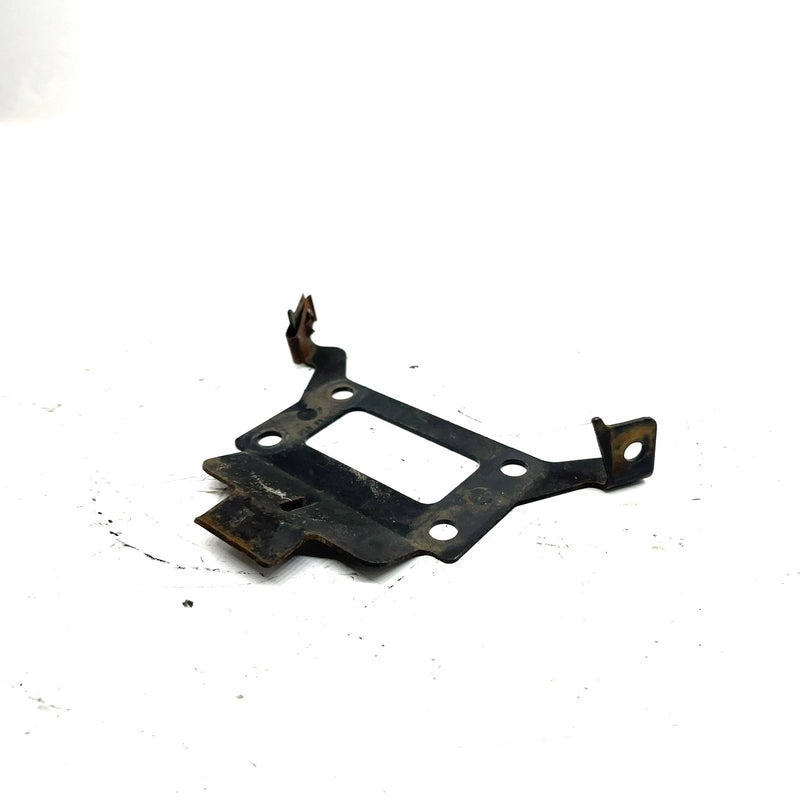 03 Bombardier Traxter 500 4x4 Auto OEM Handlebar Cover Bracket 709400077 AB15