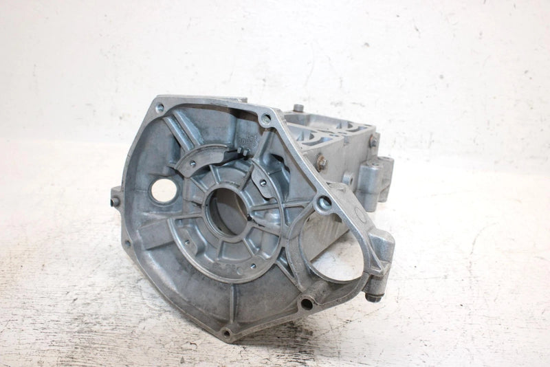 1995 Yamaha Vmax 600 Oem Engine Motor Crankcase 8AB-15100-01-00 SY11