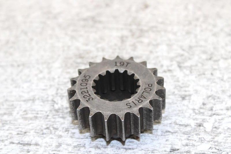 2000 Polaris Classic Touring Oem 19T Upper Chaincase Gear 3221095 SP54