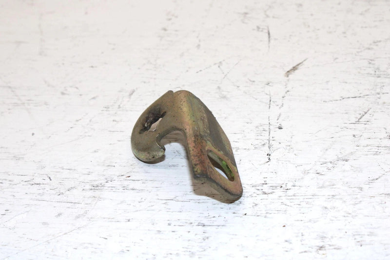 2002 Arctic Cat 375 Automatic (4x4 Green) Oem Seat Release Bracket 1406-004 AA29
