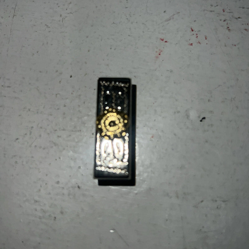 New Women’s Gold Silver Belt Loop And Buckle. 050586 A-127