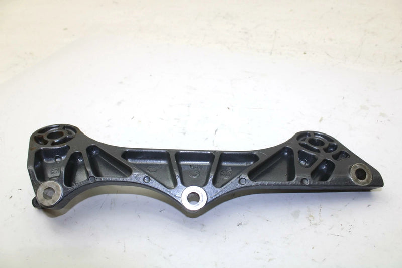 96 Yamaha Wave Raider 760 OEM Right Engine Mount 6R7-21425-01-00 JY1 