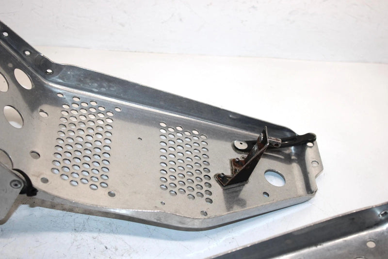 04 Arctic Cat Mountain Cat 900 Efi 151in Oem Footwell Set 2606-800 SAS6