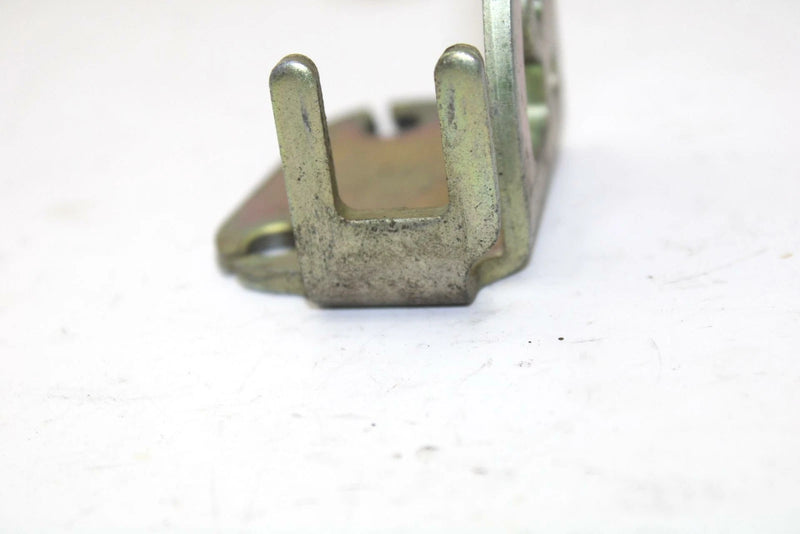 85 Yamaha Phazer OEM Carb Carburetor Side Bracket 80L-14100-04-00 SY42