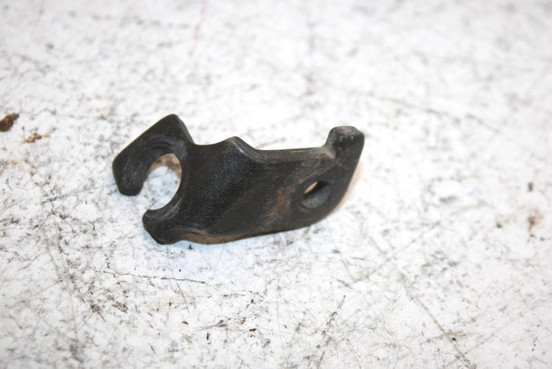 96 Yamaha Vmax 500 Xt Proaction Plus Oem Caliper Bracket 8AB-25721-00-00 Q4357