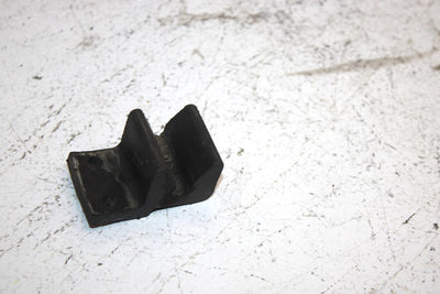90 Yamaha Exciter Oem Hood Stopper 8V0-77188-00-00 Q4109