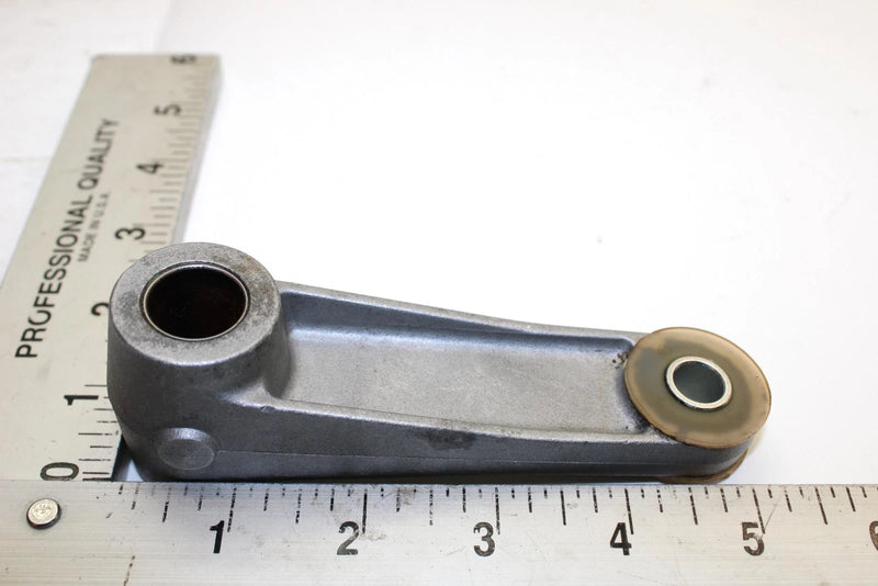 2005 Yamaha Rs Vector Oem Steering Pivot Arm 8FG-2389K-00-00 Q2498