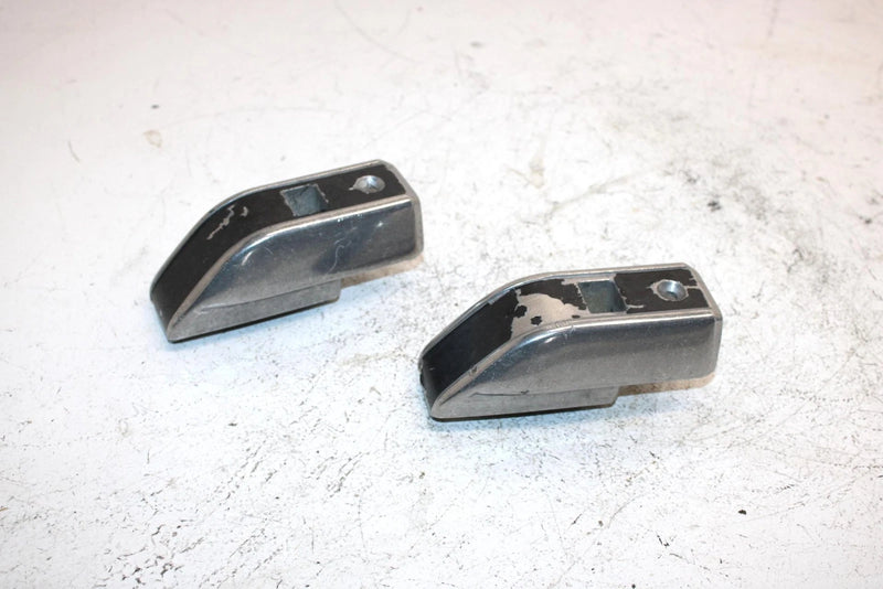 79 Yamaha Enticer 340 Et340c Oem Bumper End Cap Pair 8G8-77523-01-00 SY4