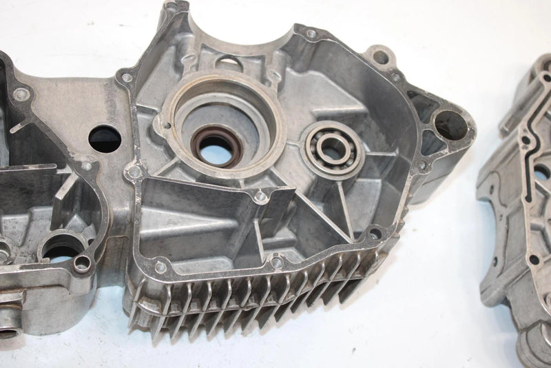 05 Polaris Phoenix 200 Oem Crankcase 0452912 0453133 AP35