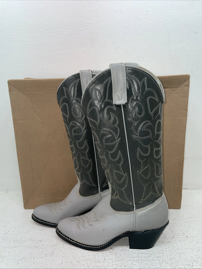 New Women’s Gray Kenny Roger’s Cowboy Boots. 40702 5 M. 3-55