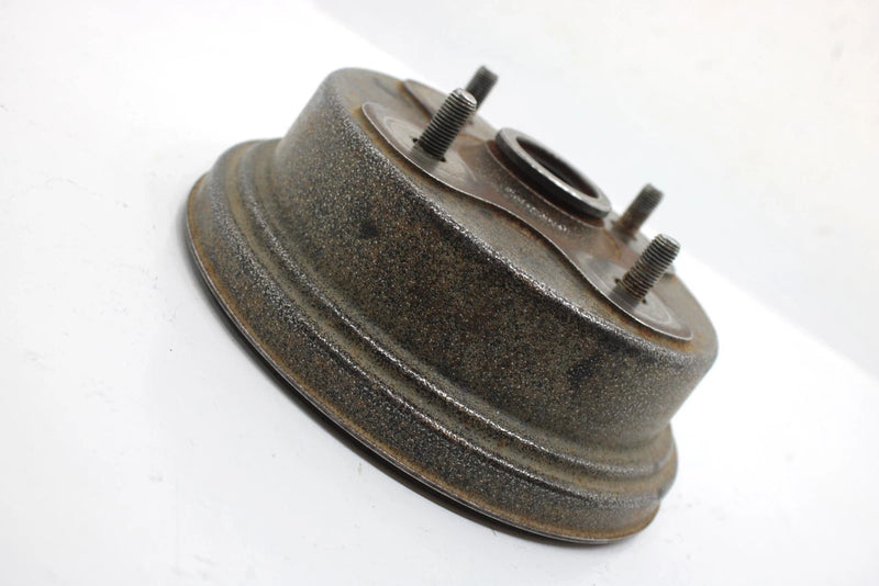 96 Yamaha  Timberwolf 250 2wd Oem Front Wheel Hub 3HN-25111-10-00 AY45