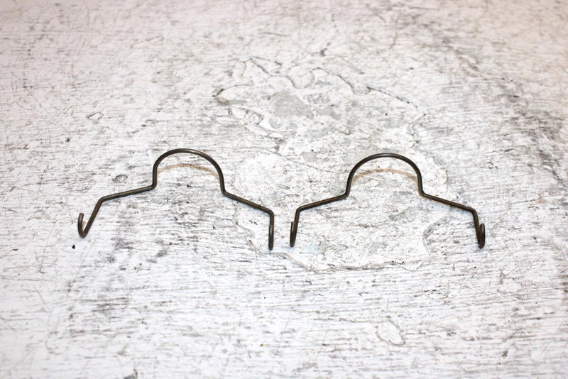 1996 Ski-doo Mxz 440 Oem Valve Cap Spring Clip Pair 420838083 SS13