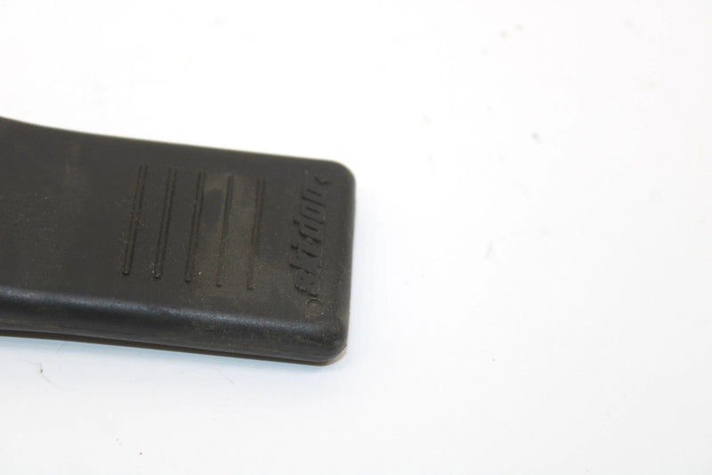 2003 Ski-doo Grand Touring 800 Oem Backrest Lock Lever 572038200 SS85