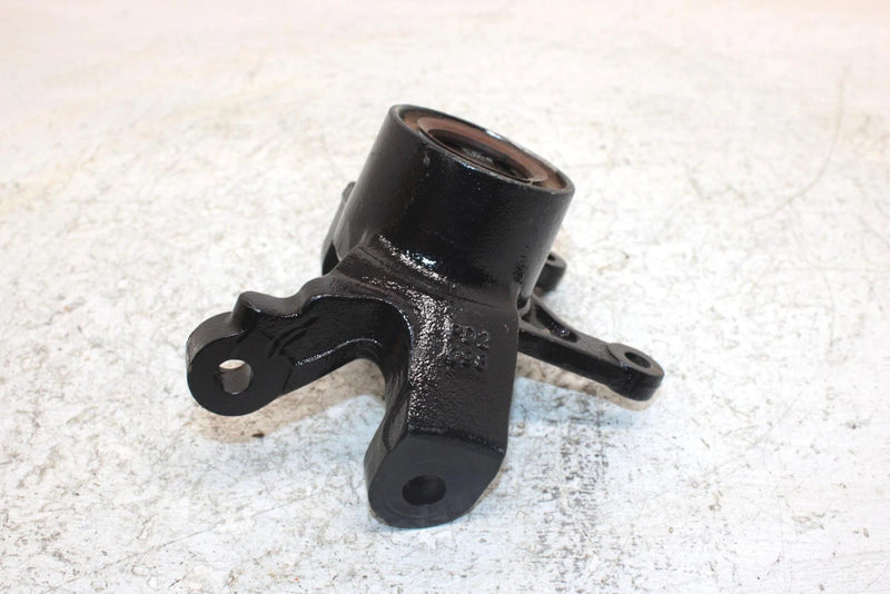 2006 John Deere  Buck 650 Oem Left Steering Knuckle 709400097 AJ0