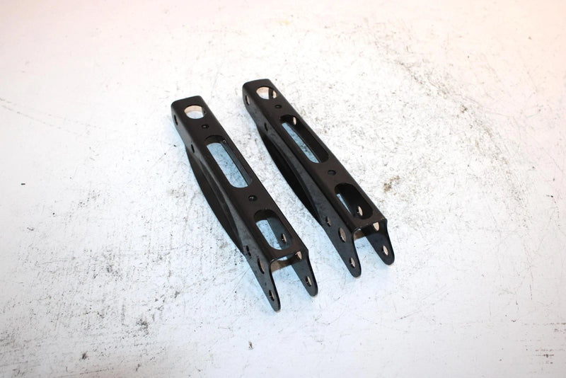 2004 Honda Fourtrax Foreman Rubicon Oem Foot Peg Bracket Pair 50611-HN8-000 AH5