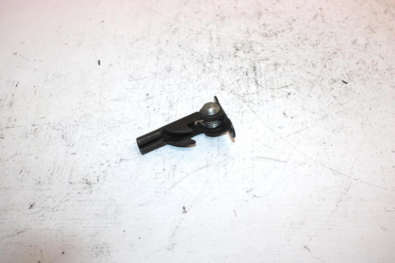 1987 Yamaha  Badger Yfm80t Oem Seat Latch 4K0-24775-00-00 AY9