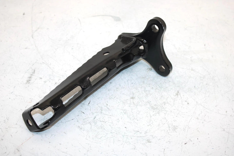 93 Yamaha  Timberwolf  2wd Oem Right Footrest 4BD-27421-00-00 AY34