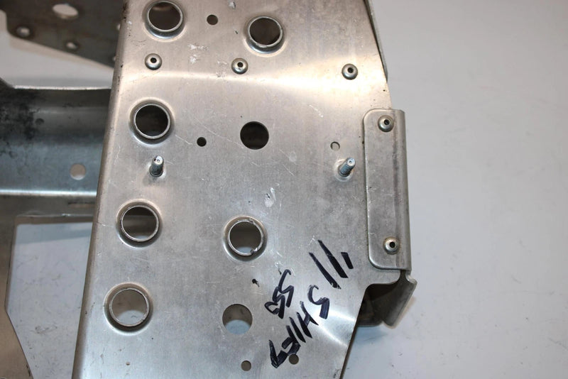 11 Polaris Shift 550 Oem Right Footwell 5248477 1016004 SP207