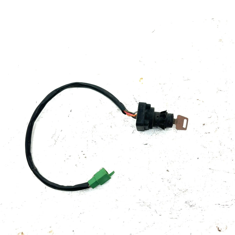 89-01 Suzuki Quadrunner 160 OEM Ignition Key Switch 37110-02C01 AS32