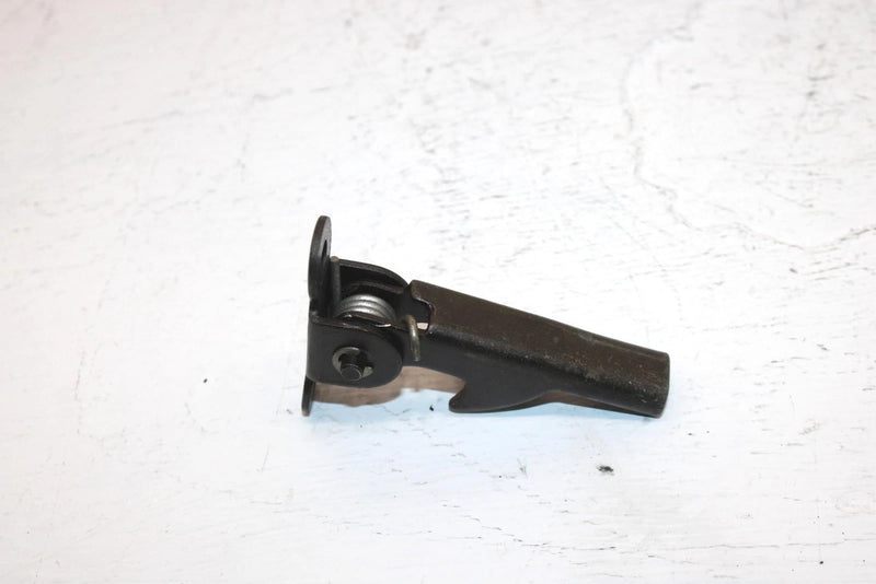 1986 Yamaha  Moto 4 Oem Rear Seat Latch 29U-24776-00-00 AY7