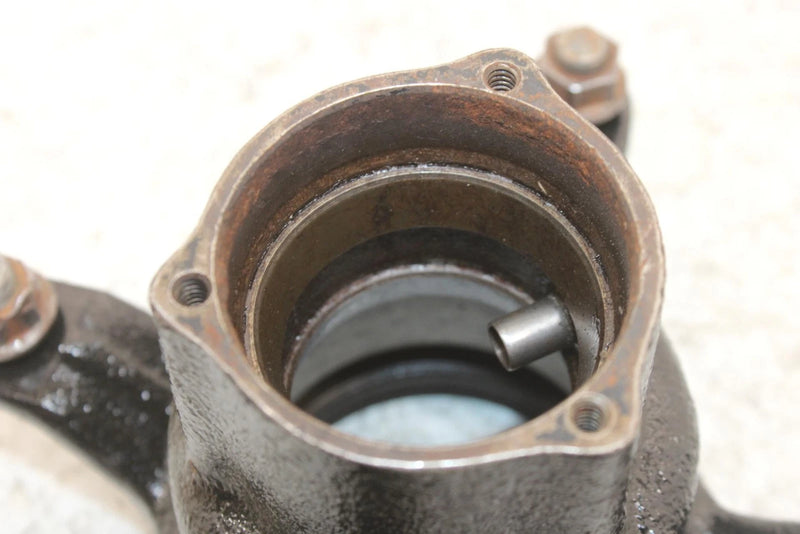 1998 Polaris Xplorer 300 Oem Front Wheel Hub W/Nuts 1520243 AP180