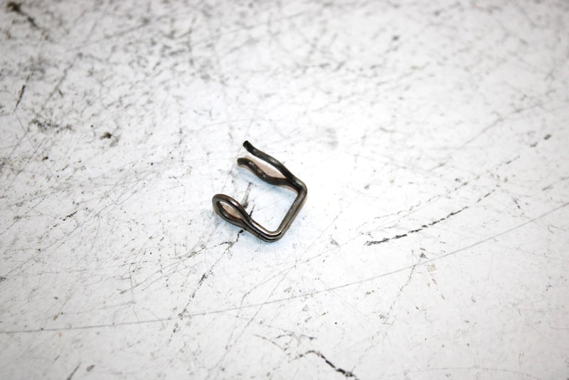 92 Polaris Trail Deluxe Oem Clip Spring Pair 1930562 SP24