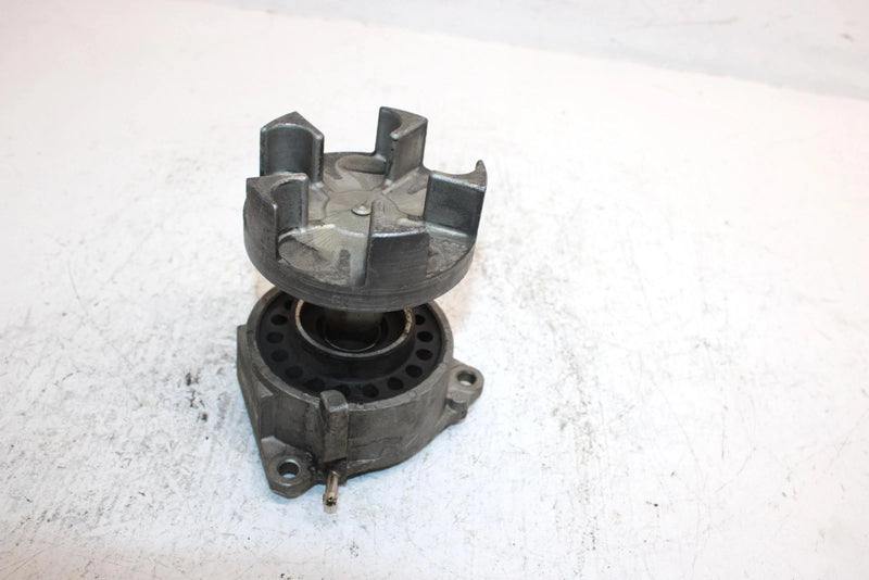1998 Yamaha Waverunner Gp800 Oem Bearing Housing 65U-45332-00-94 JY9