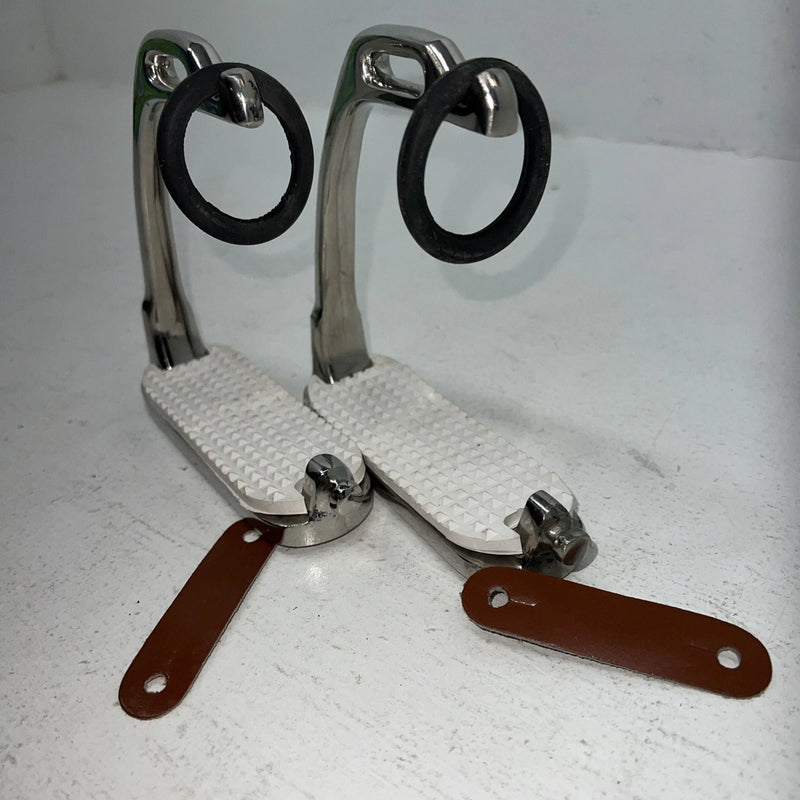 New Tough 1 Silver Iron Breakaway English Stirrups D-502