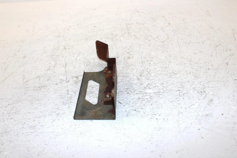 1991 Yamaha Exciter Ii 570 Liquid Oem Coolant Tank Bracket 82M-21873-00-00 SY24