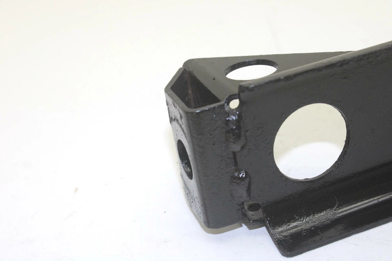 96 Polaris Classic OEM Exhaust Pipe Front Bracket 1260657-067 Q5151