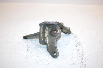 99 Yamaha  Bear Tracker Oem Front Right Steering Knuckle 4XE-F3502-00-00 AY50