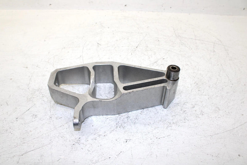 2013 Polaris 600 Rush Pro Oem Left Steering Knuckle 1823801 SP30