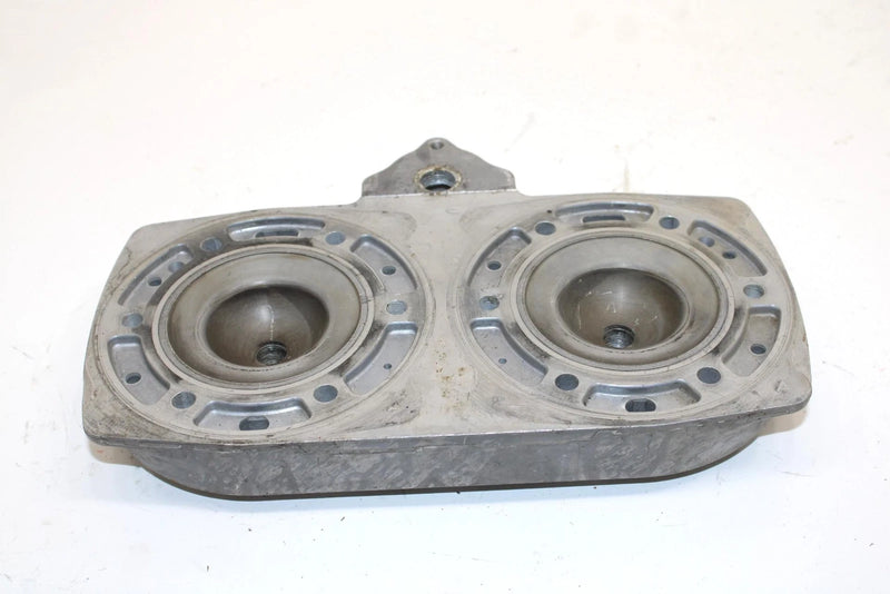 01 Polaris Classic 600 Oem Cylinder Head 3021125 SP158