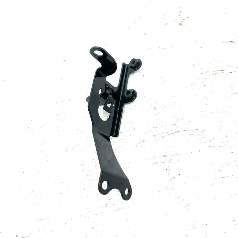 05 Honda Foreman 500 TRX500FE 4x4  OEM Right Oil Cooler Mount 19018-HP0-A00 AH90