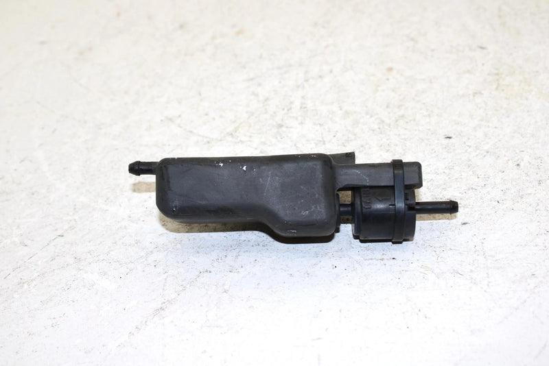 2002 Kawasaki Prairie 650 Oem Fuel Tank Breather Box 14069-1069 AK27