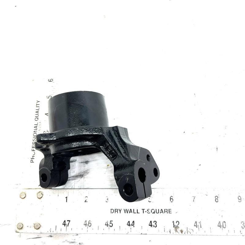 96-02 Suzuki King Quad 300 4x4 OEM Right Steering Knuckle 51231-39D00 AS34