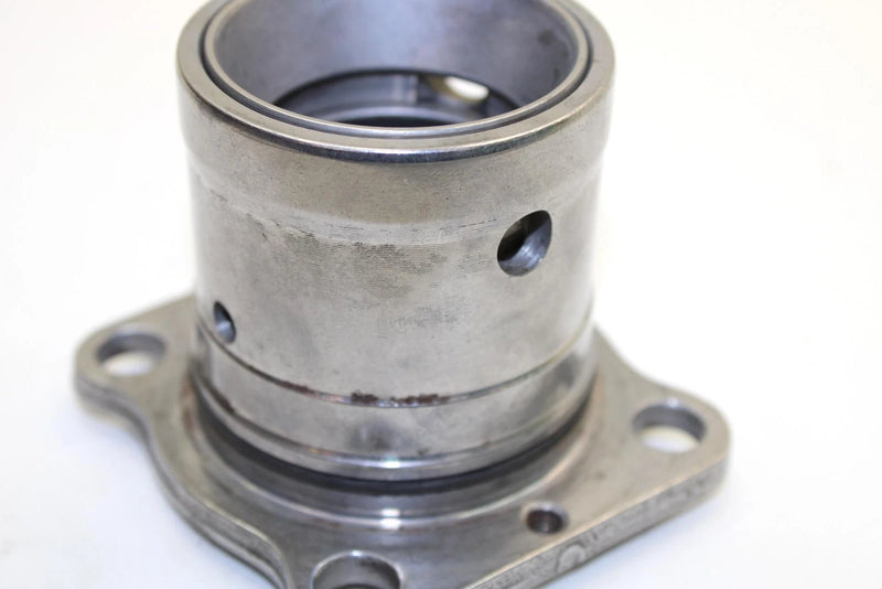 1980 Yamaha Xs850g Oem Bearing Housing 1J7-46124-Y0-00 Q4096