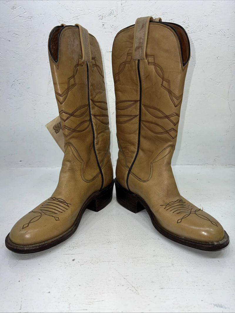 New Women’s Tan  Sanders Cowboy Boots. 3460 6 B. 20-93