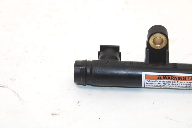 2017 Ski-doo Grand Touring 900 Oem Injector Rail 420874965 SS65