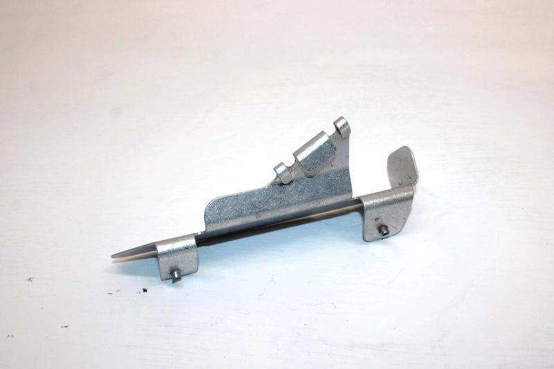 2000 Ski-doo Mxz 600 Oem Tool Box Support 518321999 SS15